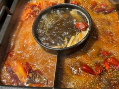 -老牌坊云南鱼豆花火锅(爱建店)
