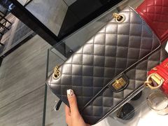 -CHANEL(戴高乐机场T 2E店)