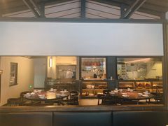 门面-上名堂·鱼头好吃(体育场路店)