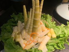 -湊湊火锅·茶憩(新中关购物中心店)