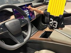 -TESLA 特斯拉(上海太古汇体验店)