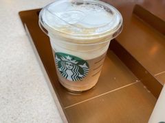 -星巴克(上海虹桥站2A检票口)