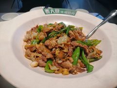 -费大厨辣椒炒肉(黄兴中心广场店)