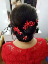 -双双化妆造型工作室