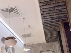-爱碗亭·鲜炒湖南菜(壹城中心店)