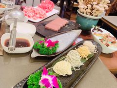 -捞王锅物料理(上海世茂广场店)