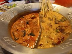 -大芊金重庆串串火锅(南京路店)