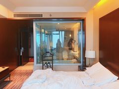 -上海龙之梦万丽酒店