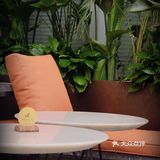 映入眼帘的竟然是梦幻Bar，每日18点营业，周二