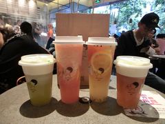 金凤茶王-喜茶(上海正大广场店)