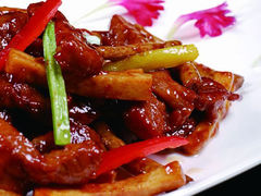 杏鲍菇炒牛柳.jpg-德州凤冠假日酒店