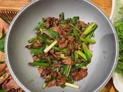 小炒黄牛肉-老滇山寨•云南特色菜•地方菜•民族风情歌舞表演(金碧店)