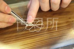 拉丝工艺流程-凤凰县苗族银饰锻制技艺传习所