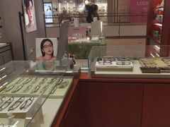 -吴良材眼镜(南翔印象城MEGA店)