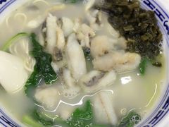 -明呈黄鱼面馆(斜土路店)