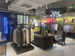 -BRANS PORO布朗斯伯勒西装高级定制·瑞璞西装(金陵店)
