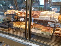 面包甜点陈列柜-法贝滋动物奶油蛋糕(广益哥伦布店)