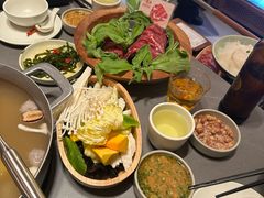 -左庭右院鲜牛肉火锅(浦江欢乐颂店)