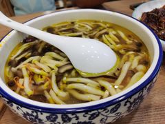 一品菌菇汤-老苏州大客堂·苏帮菜·松鼠桂鱼·苏州传统小吃(观前街人民商场店)