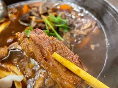 -霄汉牛三鲜湖北砂锅菜(万松园2店)