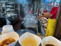 -亿诣蝎府炸酱面羊蝎子火锅(酷车小镇店)