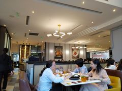 -港丽餐厅(高德置地店)