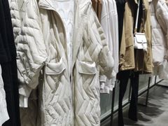 -URBAN REVIVO(西安Momopark店)