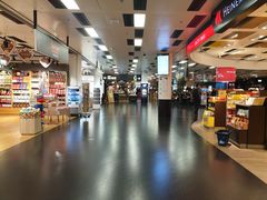 -维也纳国际机场