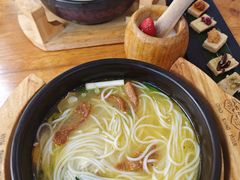 -桥香园过桥米线(国贸店)