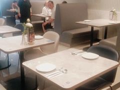 -必胜客(漕宝路店)