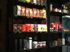 零售区-星巴克臻选(重庆大融城店)