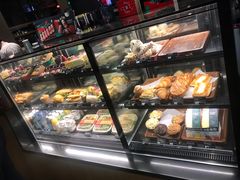 -星巴克臻选(莘庄仲盛店)