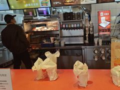 -汉堡王(华润五彩城店)