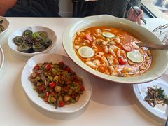 -巷子宽·酸菜鱼(迪士尼小镇店)