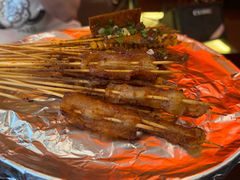 -何师烧烤Pro ·江湖川菜·小龙虾·精酿啤酒(太古里旗舰店)