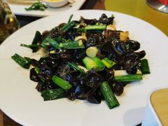 -赶海部落海鲜城(海阳路店)