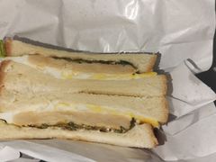 芝士鸡肉三文治-Auco游咖.咖啡(凤起路店)