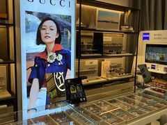 -博士眼镜集团石人工眼镜(虹口万泰店)