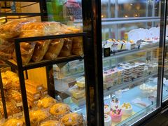 面包甜点陈列柜-嘉年华面包房餐厅（饺子馆）(陶然亭店)