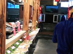 -野山舂·贵州现舂酸汤火锅(鸿通城店)