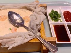 -鹊华居·地道鲁菜·海鲜·融合味(大明湖店)