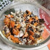 剔蟹粉-包饺子馄饨，可是细活！