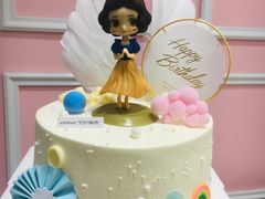 6寸粉色系白雪公主主题冰淇淋蛋糕-艾加柒克蛋糕茶歇甜品台(春熙路店)