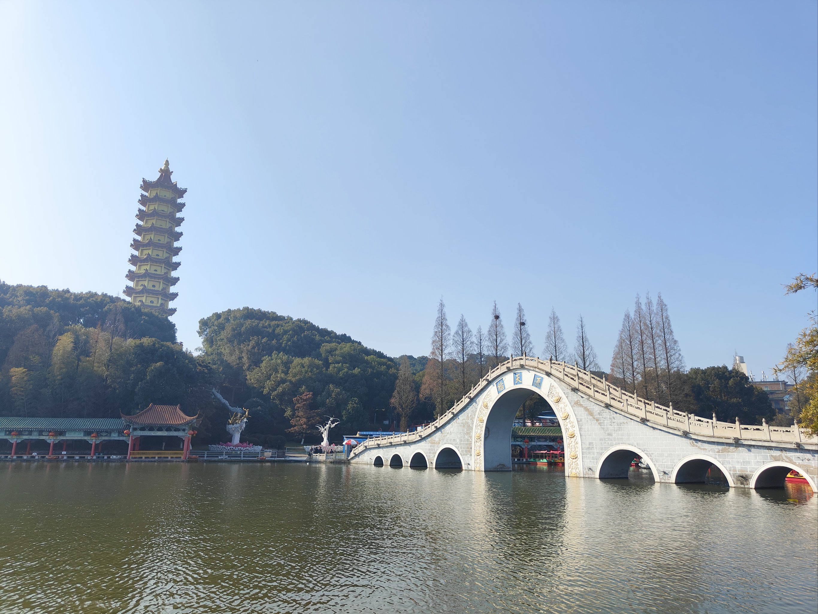 河南莲花山风景区图片