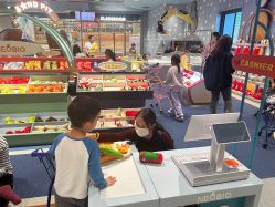 -奈尔宝家庭中心·亲子餐厅(北京东坝万达店)