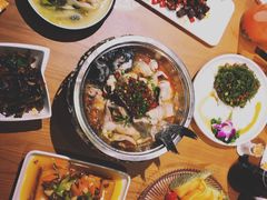 -隔壁老王·家常云南菜(花巷店)