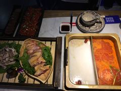 -尚尚仙·酸汤猪手·猪肚鸡火锅(华联万柳购物中心店)