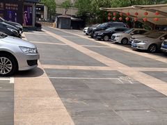 -香山湖渔家大院