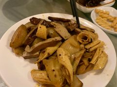 -老鼎万春卤菜(五代传承创始老店)