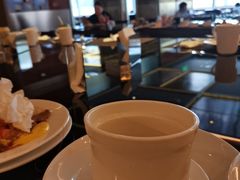 -大中华希尔顿酒店-念自助餐·嗨啤·小龙虾